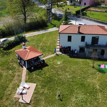 Villa Zwei Zedern Pićan Esterno foto